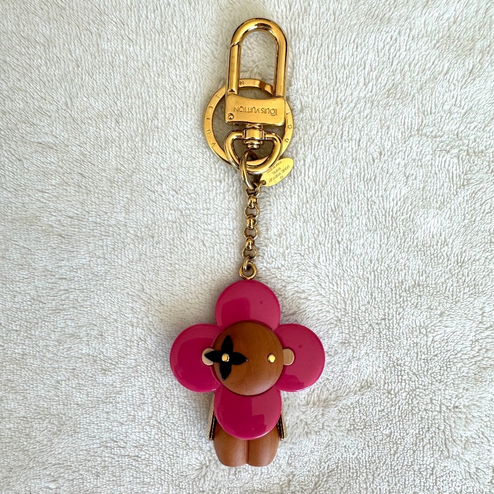 Louis Vuitton Vivienne Bag Charm Keychain in Rose Pink M67298